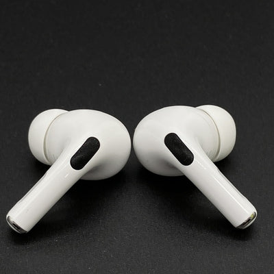 【中古】MagSafe充電ケース(USB-C)付きAirPods Pro(第2世代) MTJV3JA【秋葉原】