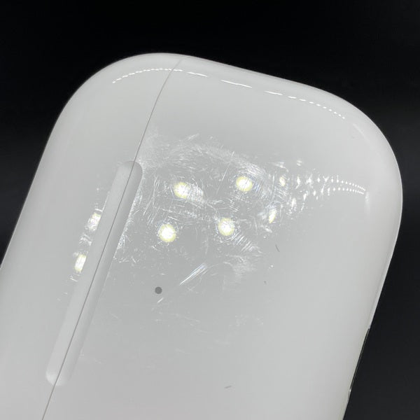 【中古】MagSafe充電ケース(USB-C)付きAirPods Pro(第2世代) MTJV3JA【秋葉原】