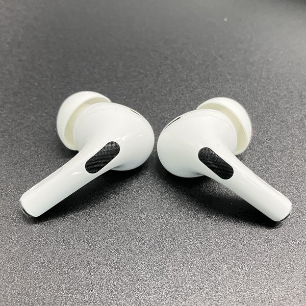 【中古】MagSafe充電ケース(USB-C)付きAirPods Pro(第2世代) MTJV3JA【秋葉原】