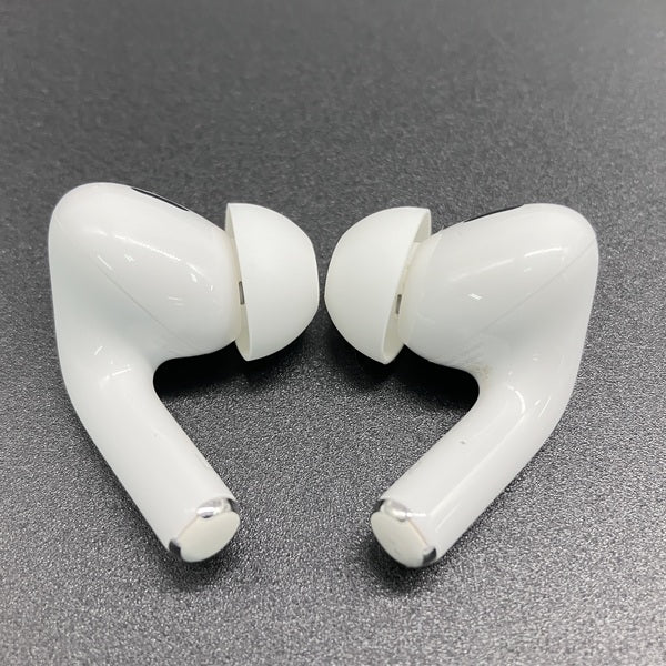 【中古】MagSafe充電ケース(USB-C)付きAirPods Pro(第2世代) MTJV3JA【秋葉原】
