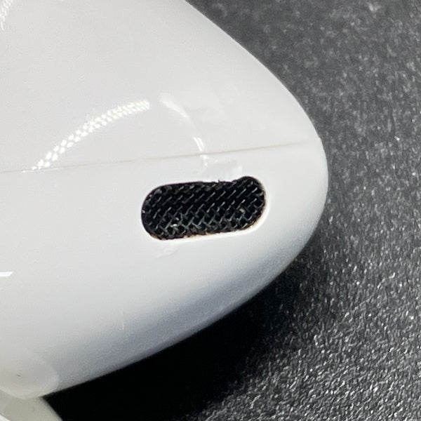 【中古】MagSafe充電ケース(USB-C)付きAirPods Pro(第2世代) MTJV3JA【秋葉原】