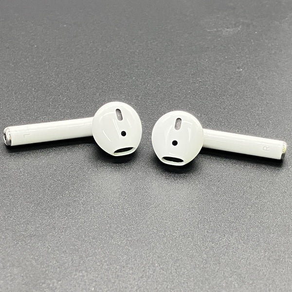 【中古】AirPods with Wireless Charging Case  MRXJ2J-A【日本橋】