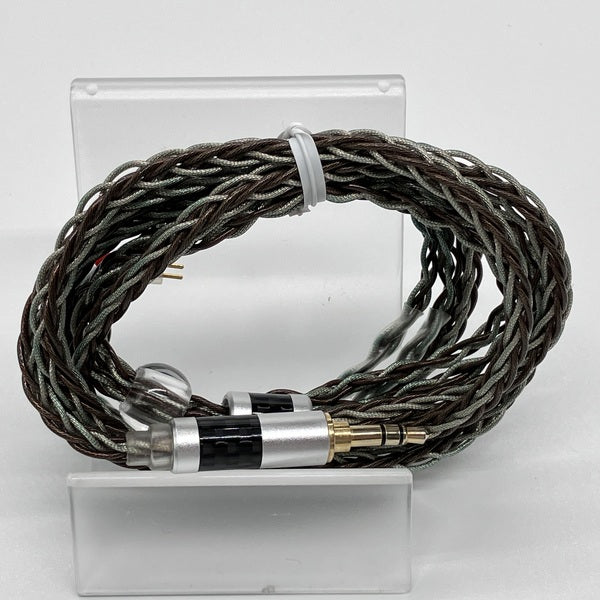 【中古】C8 (3.5mm - 2Pin)【日本橋】