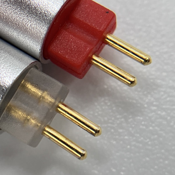 【中古】C8 (3.5mm - 2Pin)【日本橋】