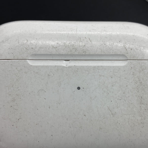 Apple 【中古】AirPods Pro (第2世代) 充電ケース (Lightning)【日本橋