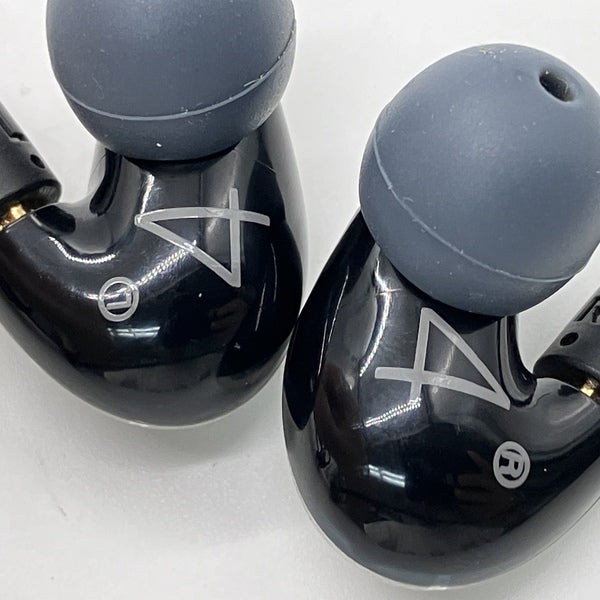 SHURE 【中古】AONIC4 ブラック 【SE42HYBK+UNI-A】【日本橋