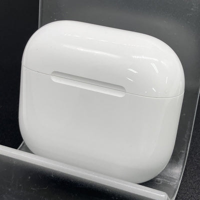 【中古】AirPods 4 MXP63J/A【秋葉原】