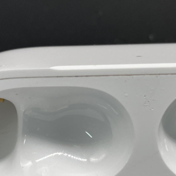 【中古】AirPods Pro (第2世代) MagSafe充電ケース(USB-C)【秋葉原】