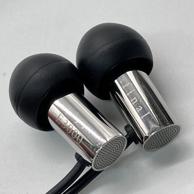 【中古】E3000 【FI-E3DSS】【秋葉原】