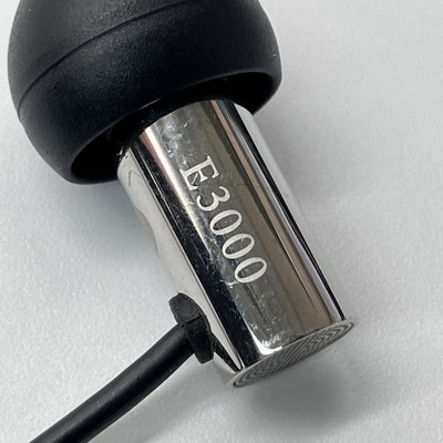 【中古】E3000 【FI-E3DSS】【秋葉原】