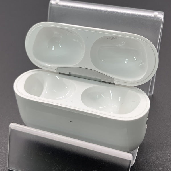 【中古】AirPods Pro (第2世代) 充電ケース (Lightning)【日本橋】