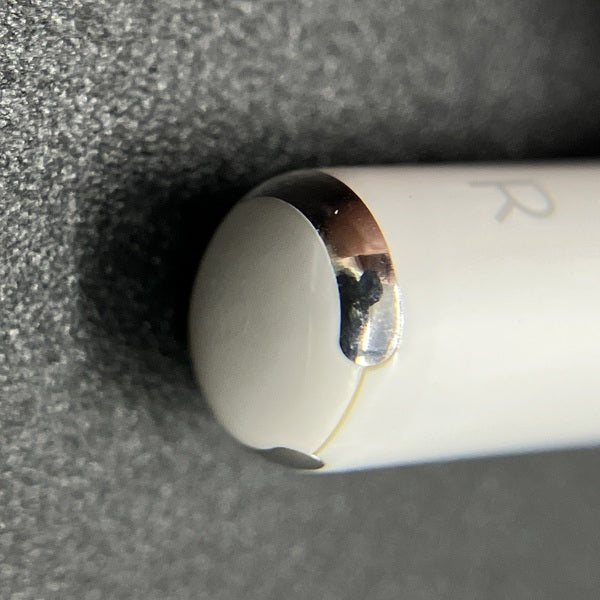 【中古】MagSafe充電ケース(USB-C)付きAirPods Pro(第2世代) MTJV3JA【日本橋】