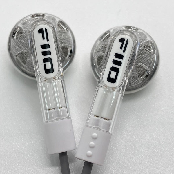 【中古】FF1 Transparent 【FIO-IEM-FF1-T】【秋葉原】