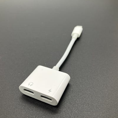 【中古】Dual Lightning to Lightning Adapter【秋葉原】