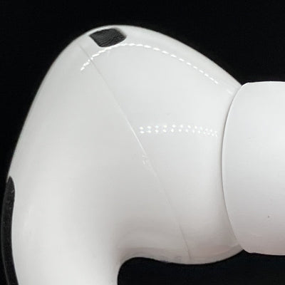 【中古】MagSafe充電ケース(USB-C)付きAirPods Pro(第2世代) MTJV3JA【秋葉原】