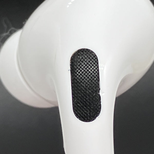 【中古】MagSafe充電ケース(USB-C)付きAirPods Pro(第2世代) MTJV3JA【秋葉原】