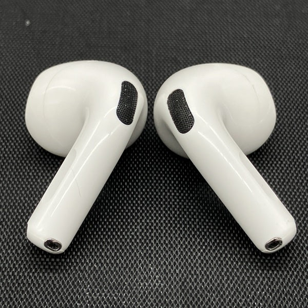 【中古】AirPods 4 MXP93J/A（アクティブノイズキャンセリング搭載）【秋葉原】