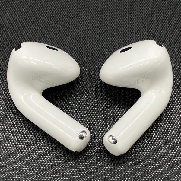 【中古】AirPods 4 MXP93J/A（アクティブノイズキャンセリング搭載）【秋葉原】