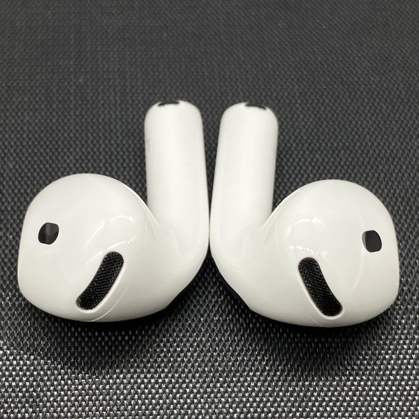 【中古】AirPods 4 MXP93J/A（アクティブノイズキャンセリング搭載）【秋葉原】