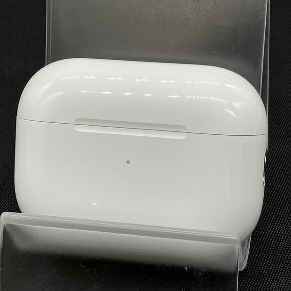 【中古】MagSafe充電ケース(USB-C)付きAirPods Pro(第2世代) MTJV3JA【秋葉原】