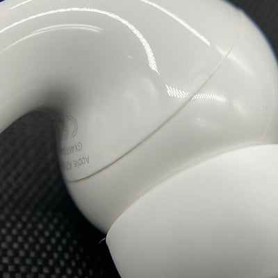 【中古】AirPods Pro (第2世代) MQD83J/A【秋葉原】