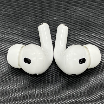 【中古】MagSafe充電ケース(USB-C)付きAirPods Pro(第2世代) MTJV3JA【秋葉原】
