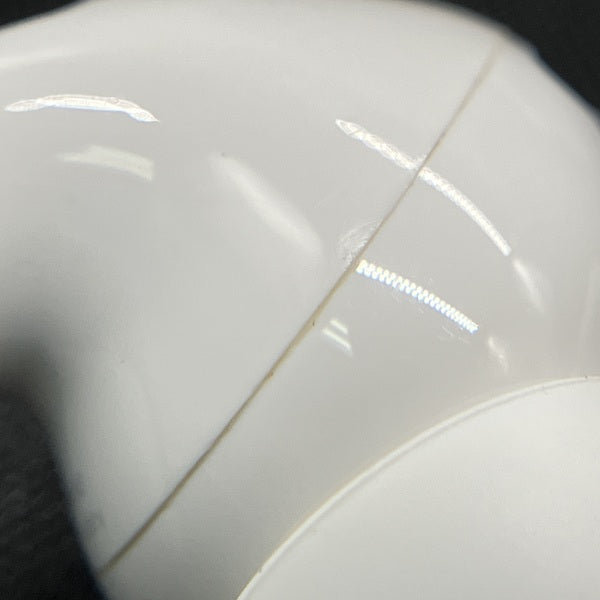 【中古】MagSafe充電ケース(USB-C)付きAirPods Pro(第2世代) MTJV3JA【秋葉原】