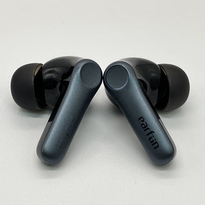 【中古】Air Pro 4 - Black【日本橋】