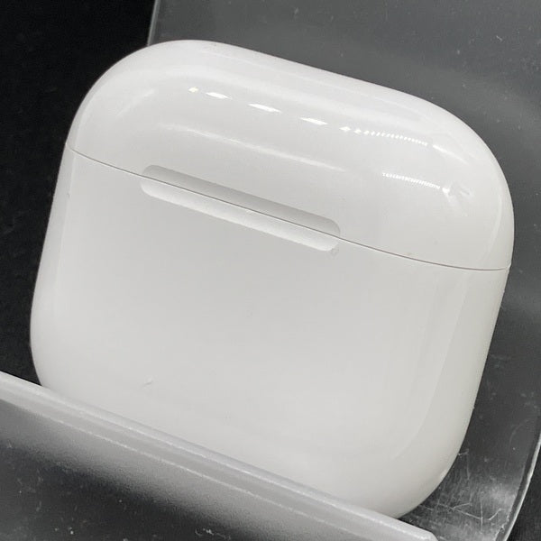 【中古】AirPods 4 MXP93J/A（アクティブノイズキャンセリング搭載）【日本橋】