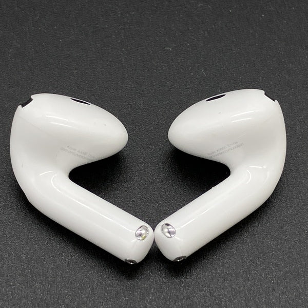 【中古】AirPods 4 MXP93J/A（アクティブノイズキャンセリング搭載）【日本橋】
