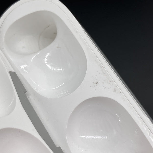 【中古】AirPods Pro (第2世代) 充電ケース (Lightning)【日本橋】