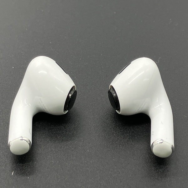 【中古】MagSafe充電ケース(USB-C)付きAirPods Pro(第2世代) MTJV3JA【秋葉原】