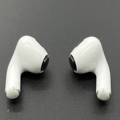 【中古】MagSafe充電ケース(USB-C)付きAirPods Pro(第2世代) MTJV3JA【秋葉原】