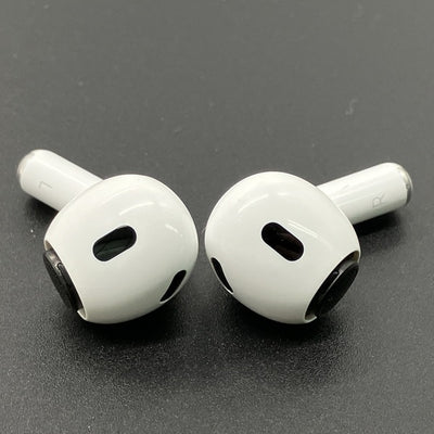 【中古】MagSafe充電ケース(USB-C)付きAirPods Pro(第2世代) MTJV3JA【秋葉原】
