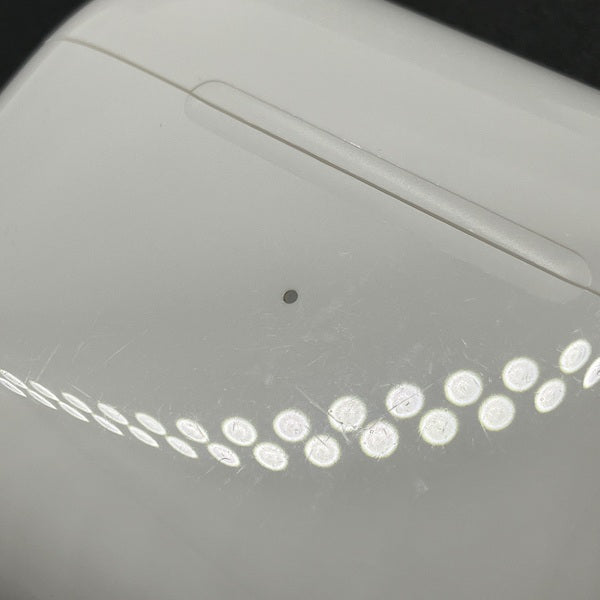 【中古】Apple AirPods Pro MLWK3J/A  (2021/Magsafe)【秋葉原】