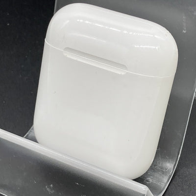 【中古】AirPods with Charging Case MV7N2J/A【日本橋】