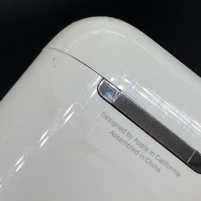 【中古】AirPods with Charging Case MV7N2J/A【日本橋】