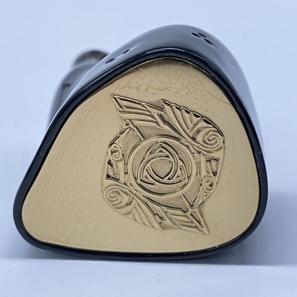 【中古】RAVEN Launch Edition 【EMP-RAVEN-GD】【秋葉原】