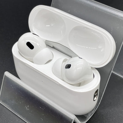 【中古】MagSafe充電ケース(USB-C)付きAirPods Pro(第2世代) MTJV3JA【秋葉原】