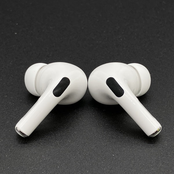 【中古】MagSafe充電ケース(USB-C)付きAirPods Pro(第2世代) MTJV3JA【秋葉原】