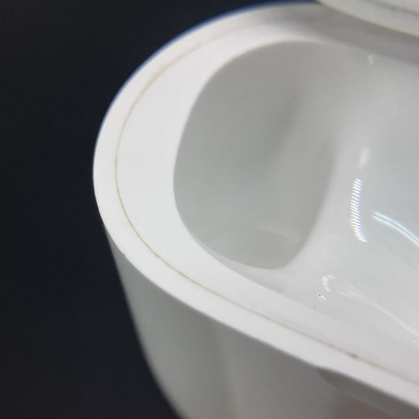 Apple 【中古】AirPods Pro (第2世代) 充電ケース (Lightning)【秋葉原