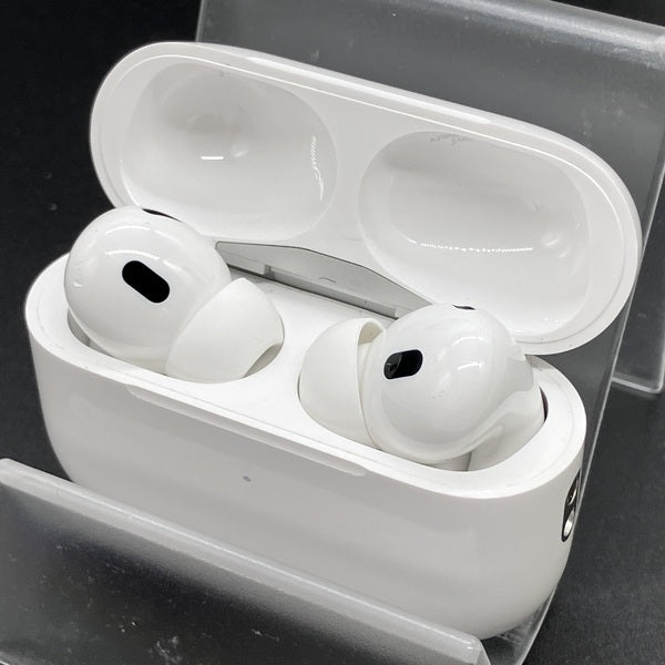 【中古】MagSafe充電ケース(USB-C)付きAirPods Pro(第2世代) MTJV3JA【秋葉原】