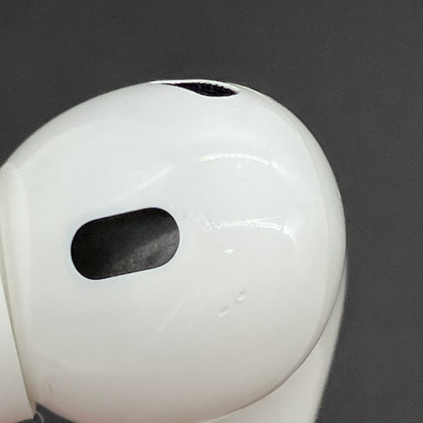 【中古】MagSafe充電ケース(USB-C)付きAirPods Pro(第2世代) MTJV3JA【秋葉原】