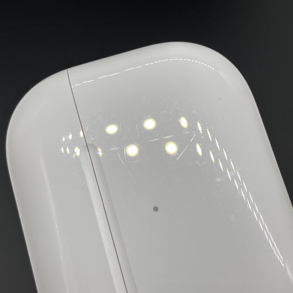 【中古】MagSafe充電ケース(USB-C)付きAirPods Pro(第2世代) MTJV3JA【秋葉原】