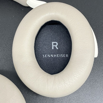 【中古】MOMENTUM 4 Wireless ホワイト 【M4AEBT WHITE】【秋葉原】