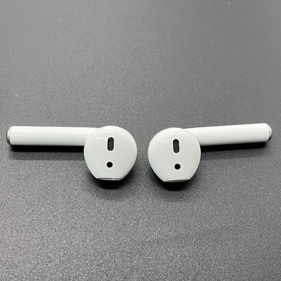 【中古】AirPods with Charging Case MV7N2J/A【秋葉原】