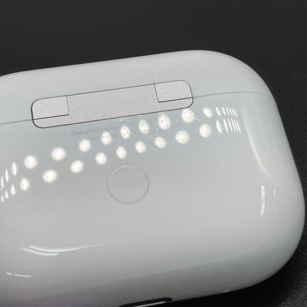 【中古】MagSafe充電ケース(USB-C)付きAirPods Pro(第2世代) MTJV3JA【秋葉原】
