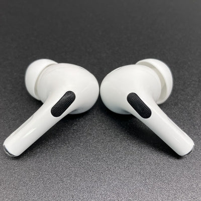 【中古】MagSafe充電ケース(USB-C)付きAirPods Pro(第2世代) MTJV3JA【秋葉原】