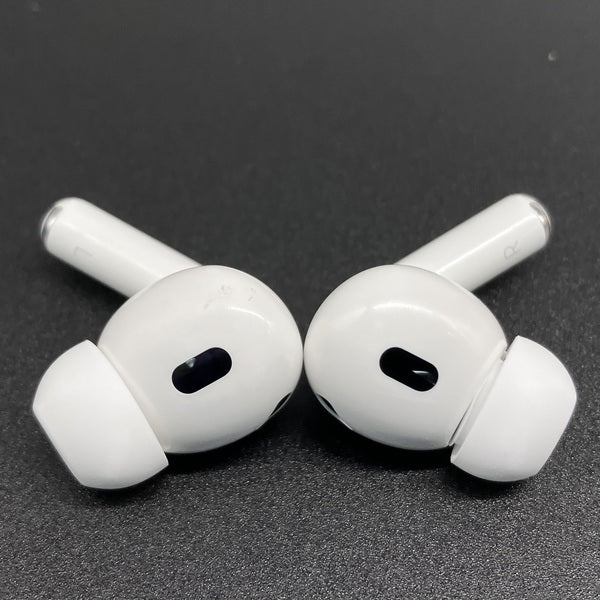【中古】MagSafe充電ケース(USB-C)付きAirPods Pro(第2世代) MTJV3JA【秋葉原】