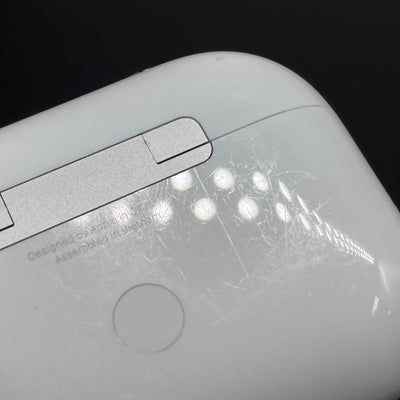【中古】MagSafe充電ケース(USB-C)付きAirPods Pro(第2世代) MTJV3JA【秋葉原】